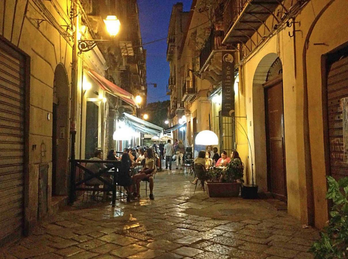 Orologio Del Massimo Apartment Palermo Exterior photo